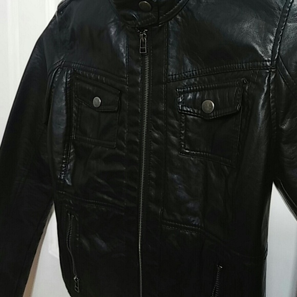 Medium black jacket - Picture 2 of 2